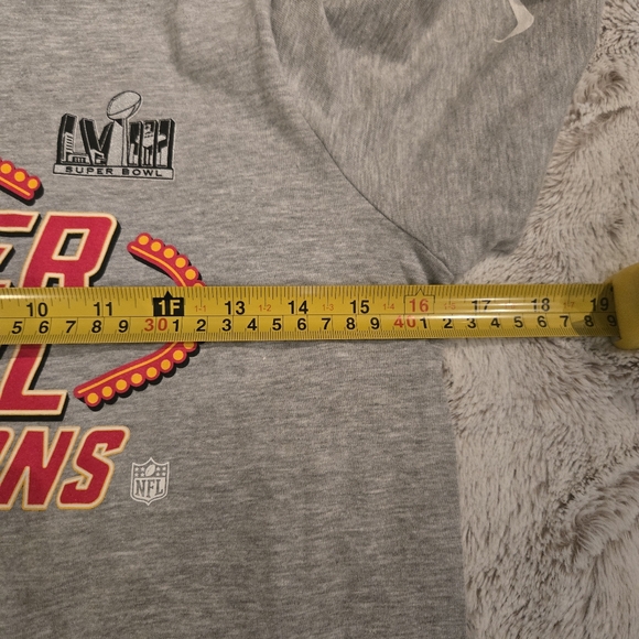 Nike Kansas City Chiefs Super Bowl LVIII Champions Graphic Tee Youth M - Picture 6 of 6